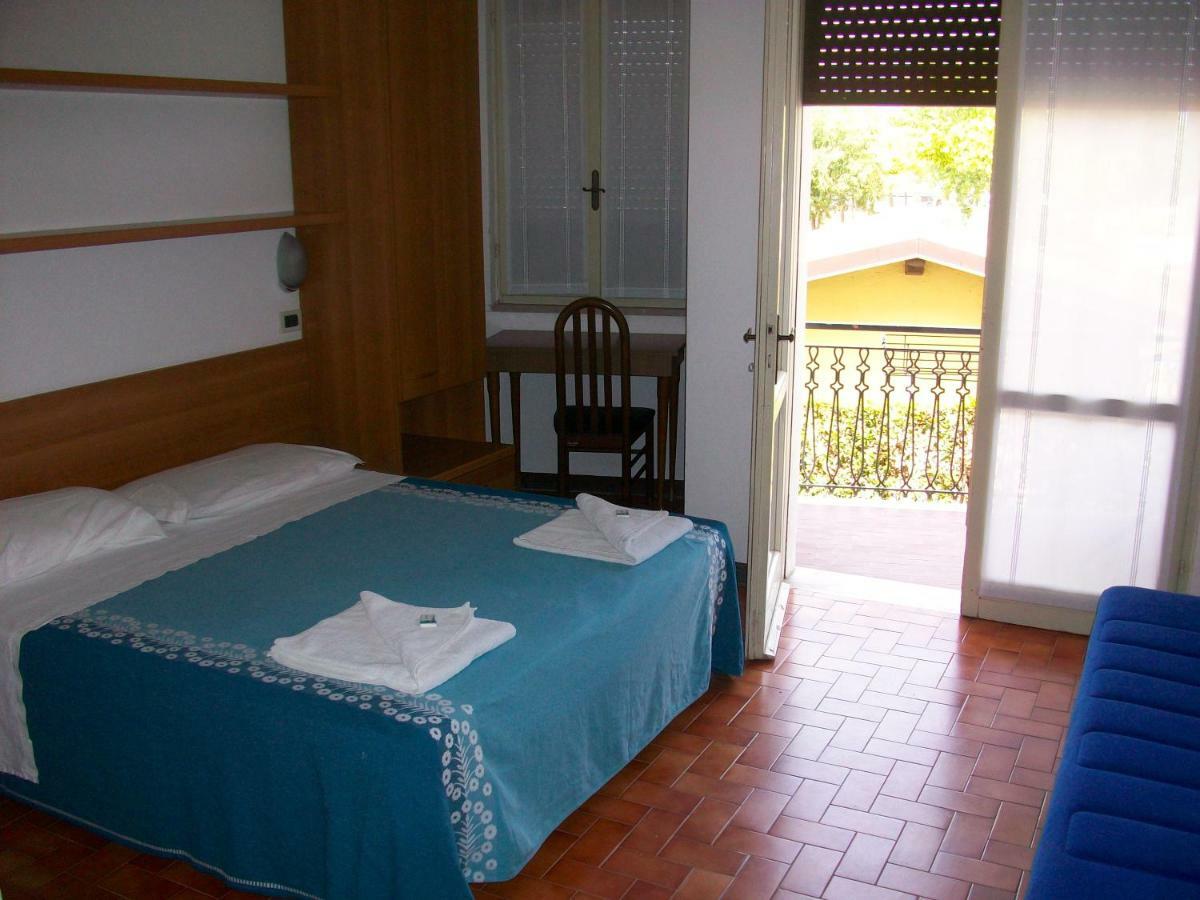 La Romantica Hotel Manerba del Garda